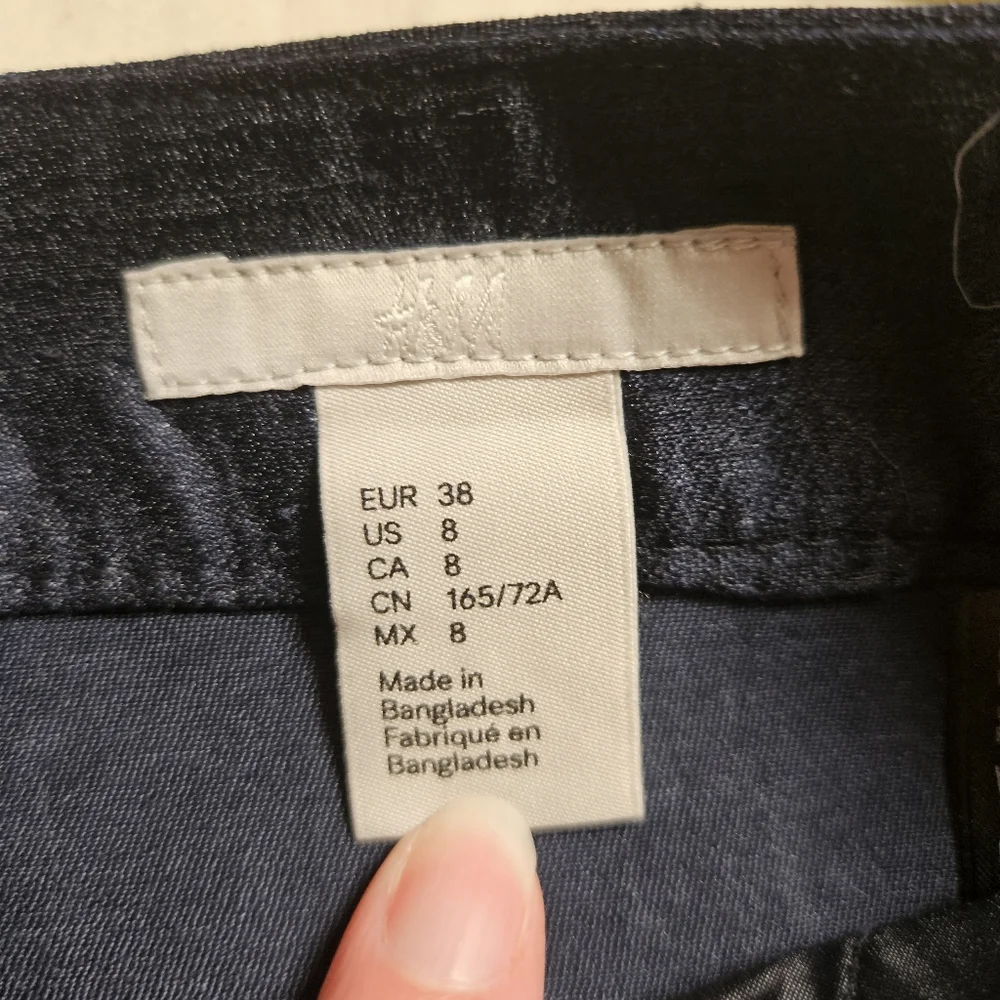H&M Navy Blue Pleated Mini Skirt Size 8‎ A-Line Lined Pockets